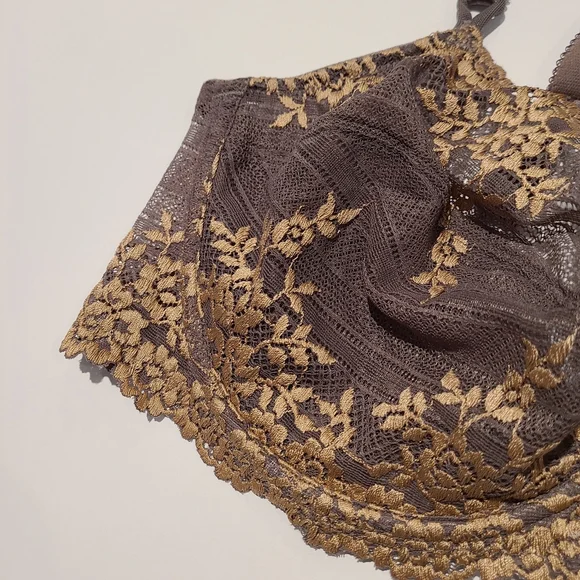 Wacoal Embrace Lace Underwire Unlined Bra 40D - Picture 2 of 6